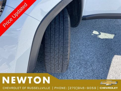 Used 2025 Jeep Compass Latitude AWD/4WD image 54