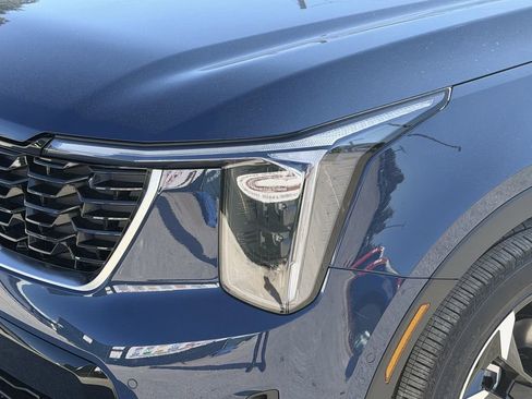 New 2026 Kia Sorento SX image 7