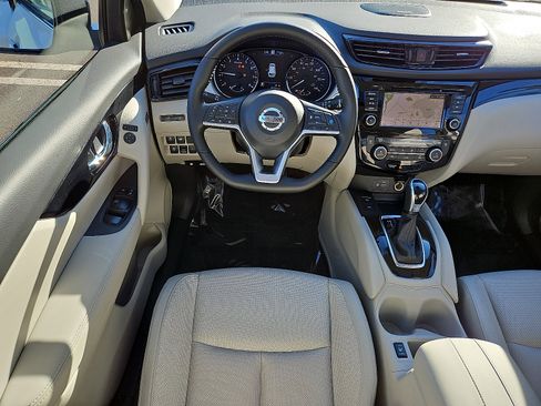 Certified 2022 Nissan Rogue Sport SL w/ Premium Package image 11