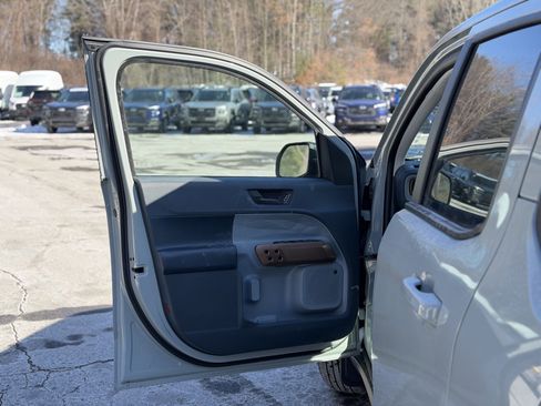 Certified 2024 Ford Maverick Lariat image 22