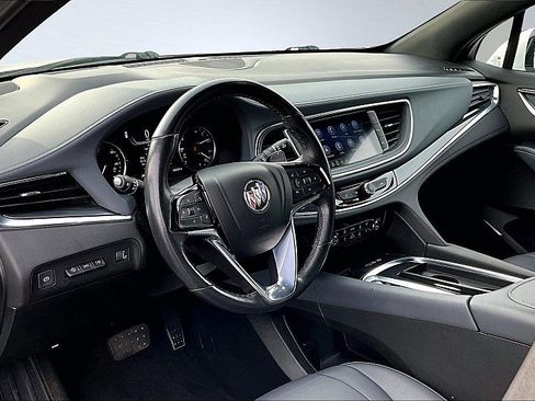Used 2024 Buick Enclave Premium image 14