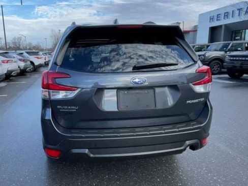 Used 2021 Subaru Forester Premium image 3