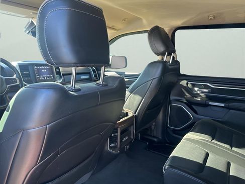 Used 2021 RAM 1500 Laramie image 18