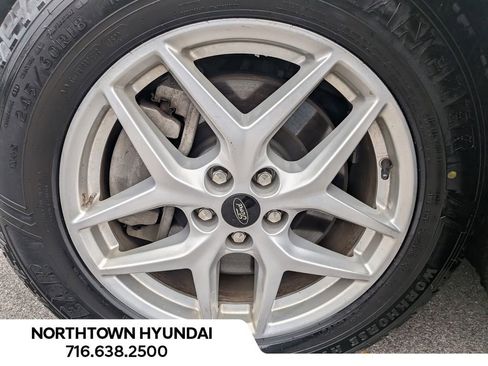 Used 2023 Ford Edge SEL image 43