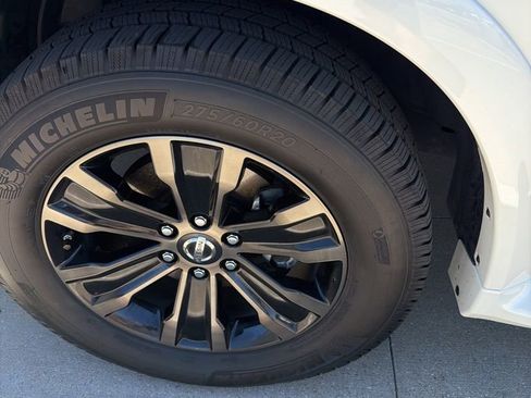 Used 2019 Nissan Armada Platinum w/ Captain's Chairs Package image 16