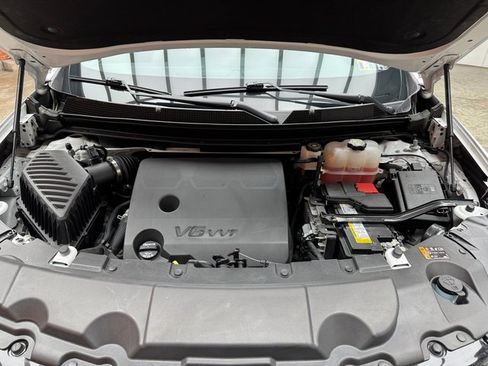 Used 2023 Chevrolet Traverse RS image 26