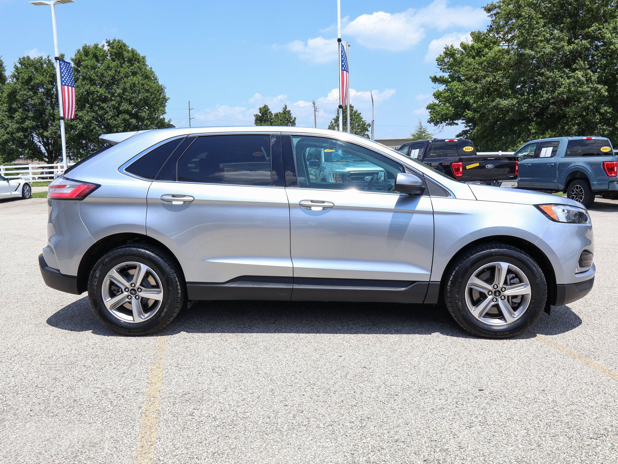 Used 2024 Ford Edge SEL w/ Convenience Package AWD/4WD image 6
