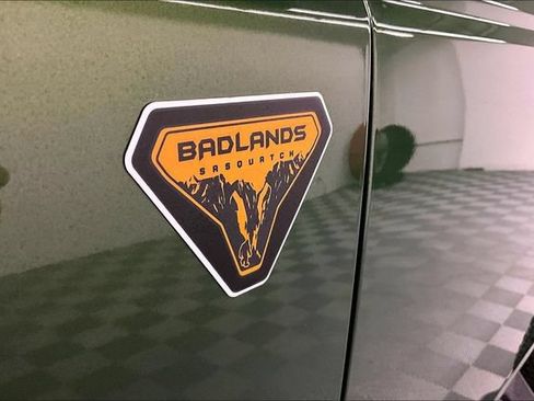 Used 2023 Ford Bronco Badlands w/ Sasquatch Package AWD/4WD image 33