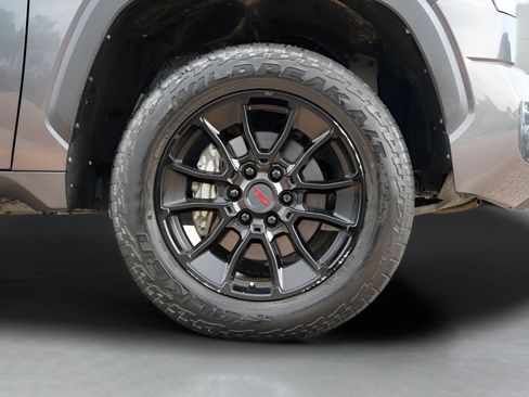 Used 2023 Toyota Tundra SR5 w/ SR5 Convenience Package AWD/4WD image 9