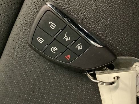 Used 2023 Chevrolet Tahoe Premier AWD/4WD image 25