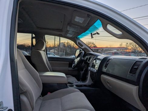 Used 2013 Toyota Sequoia SR5 image 22