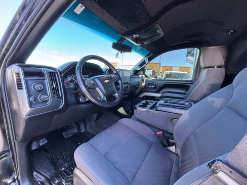 Used 2017 Chevrolet Silverado 1500 LT w/ LT Convenience Package image 14