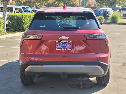 New 2026 Chevrolet Equinox LT image 5