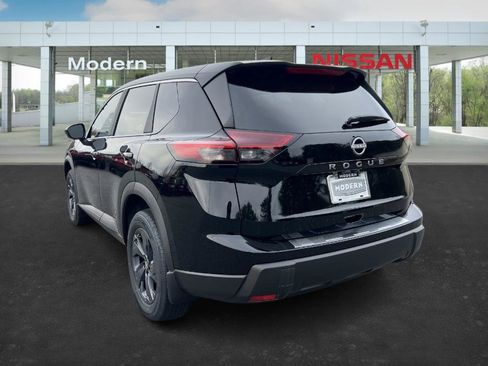 New 2026 Nissan Rogue SV image 3