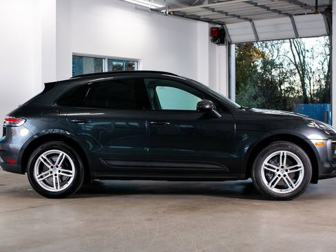 Used 2024 Porsche Macan image 5