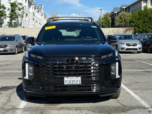 Used 2025 Hyundai Palisade Calligraphy image 2