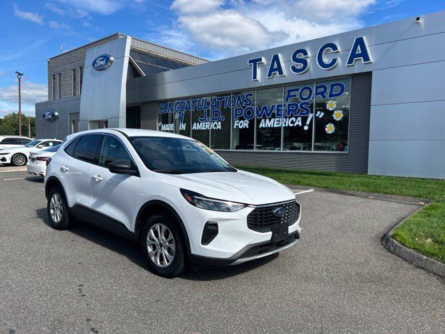 Used 2023 Ford Escape Active AWD/4WD image 1
