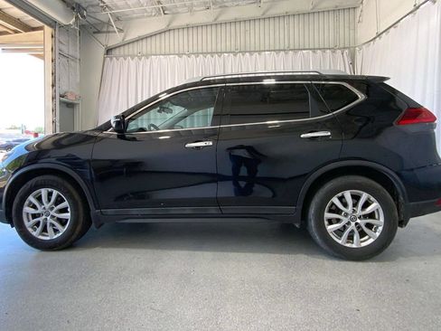 Used 2017 Nissan Rogue SV FWD image 26