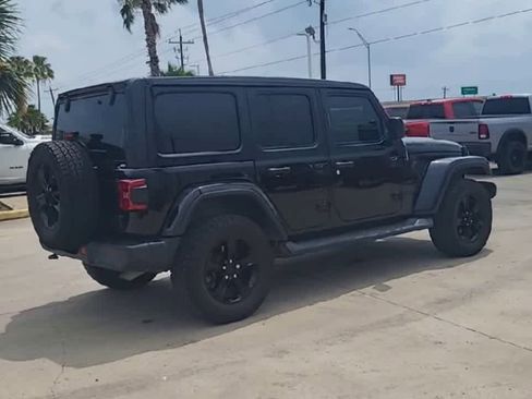 Used 2021 Jeep Wrangler Unlimited Sahara AWD/4WD image 8