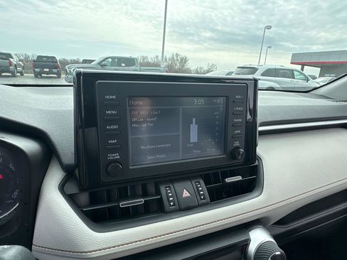 Used 2019 Toyota RAV4 XLE Premium w/ Cold Weather Package image 23