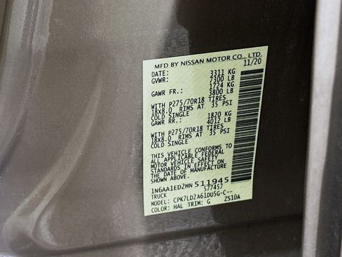 Used 2021 Nissan Titan PRO-4X w/ Pro-4x Convenience Package AWD/4WD image 12