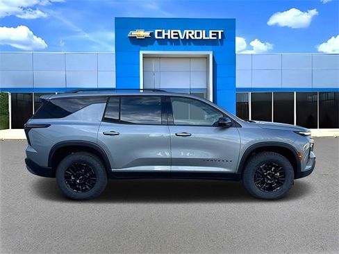 New 2026 Chevrolet Traverse Z71 w/ Driver Confidence Package image 2