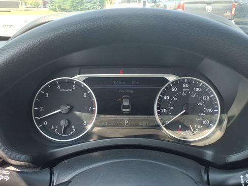 Used 2024 Nissan Sentra SV FWD image 21