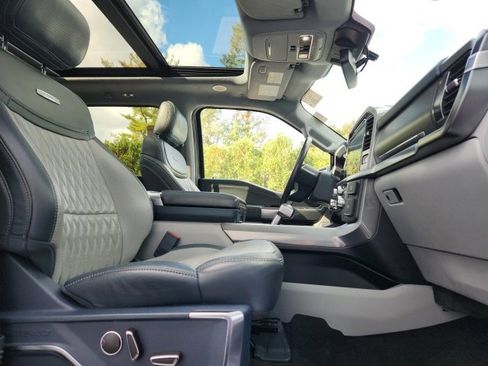 Used 2023 Ford F150 Limited image 41