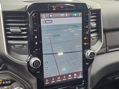 New 2026 RAM 1500 4x4 Crew Cab image 26