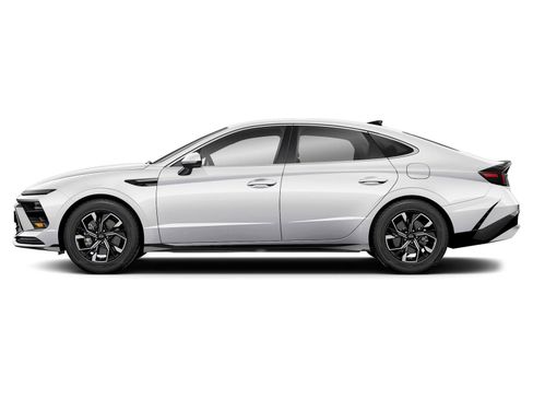 Used 2025 Hyundai Sonata SEL FWD image 2
