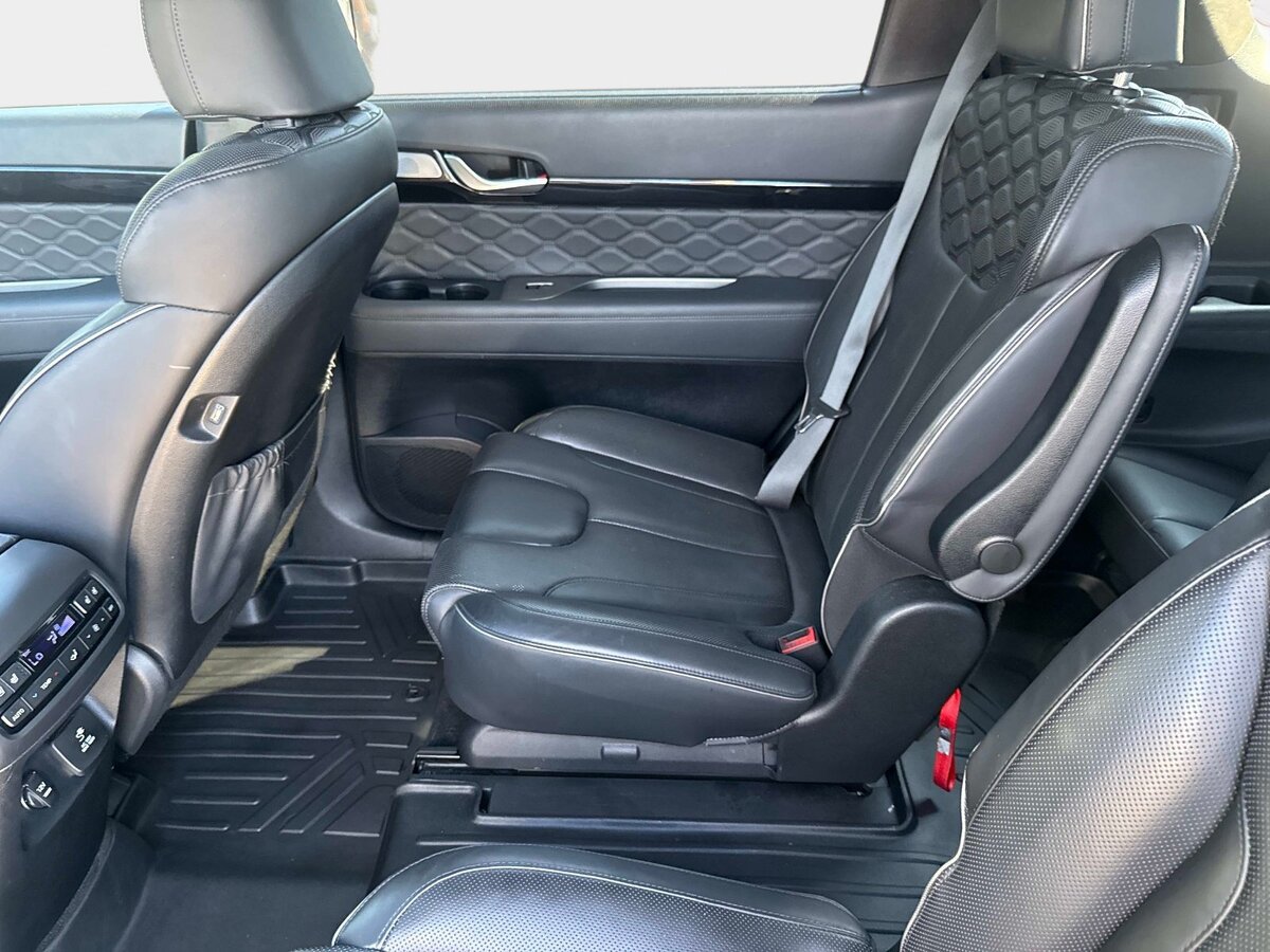 Used 2022 Hyundai Palisade Calligraphy FWD image 13