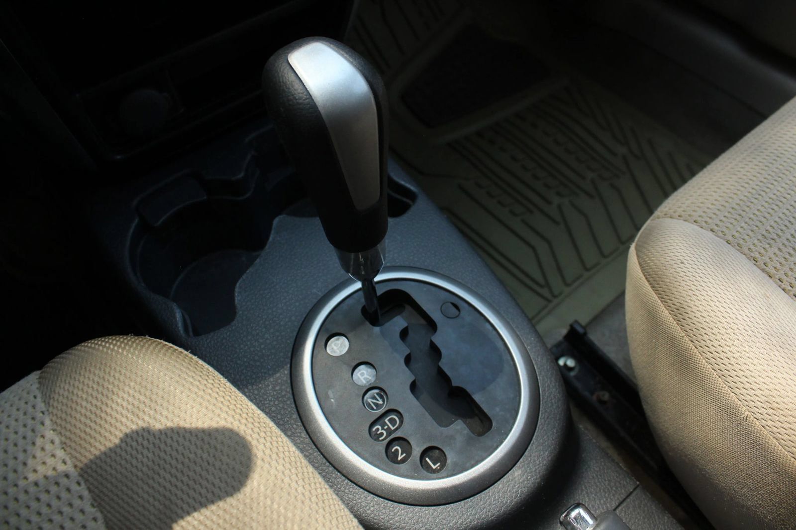 Used 2009 Suzuki SX4 Sedan FWD image 30