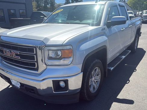 Used 2015 GMC Sierra 1500 SLE w/ SLE Value Package AWD/4WD image 3