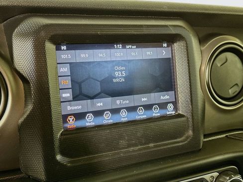 Certified 2020 Jeep Wrangler Unlimited Sport S image 24