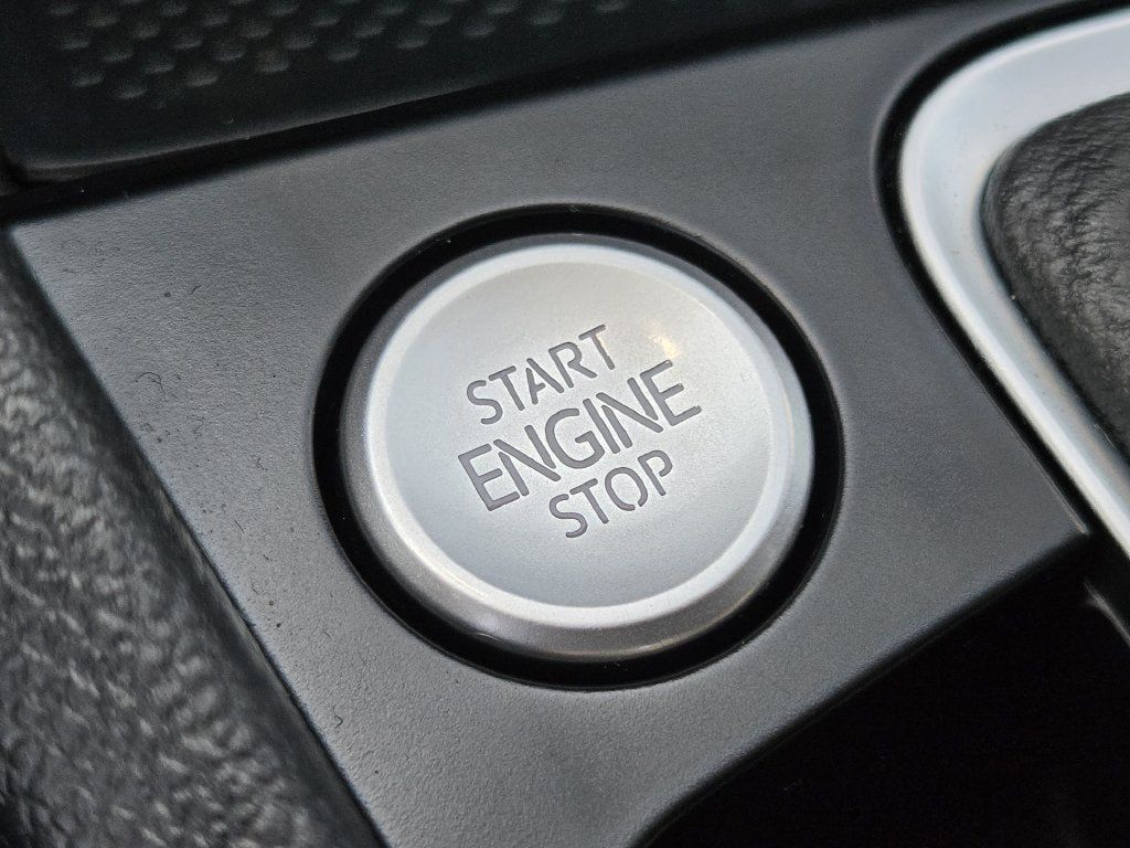 Used 2024 Volkswagen Jetta SE FWD image 21