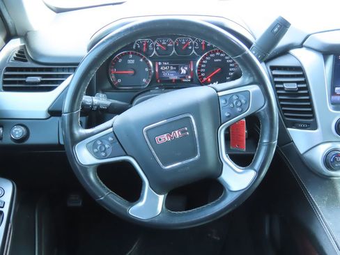 Used 2015 GMC Yukon SLE w/ Convenience Package image 6