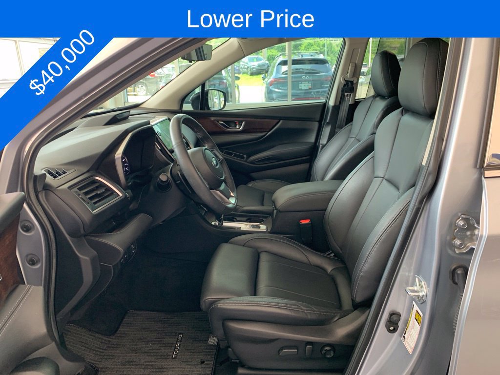 Used 2025 Subaru Ascent Touring AWD/4WD image 3