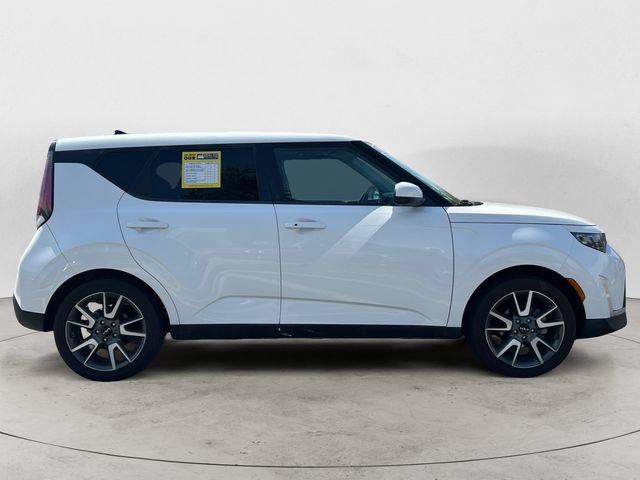 Used 2024 Kia Soul EX w/ Option Group 015 FWD image 4