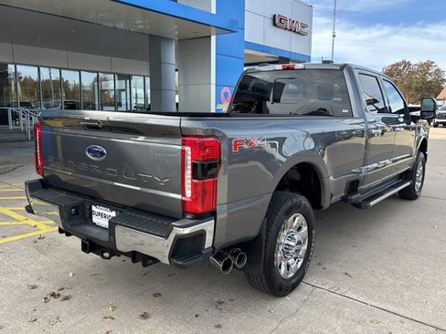 Used 2023 Ford F350 Lariat w/ Chrome Package image 3