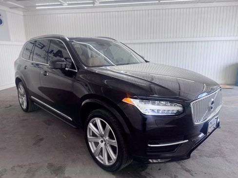 Used 2016 Volvo XC90 T6 Inscription w/ Vision Package AWD/4WD image 3