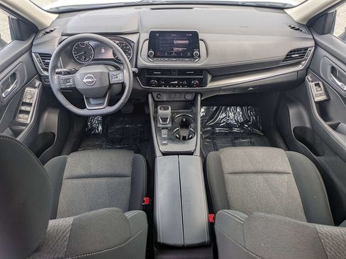 Used 2025 Nissan Rogue SV FWD image 16