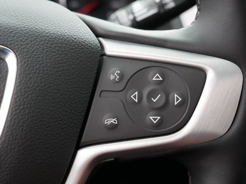 Used 2024 GMC Terrain SLT w/ Infotainment Package II image 29