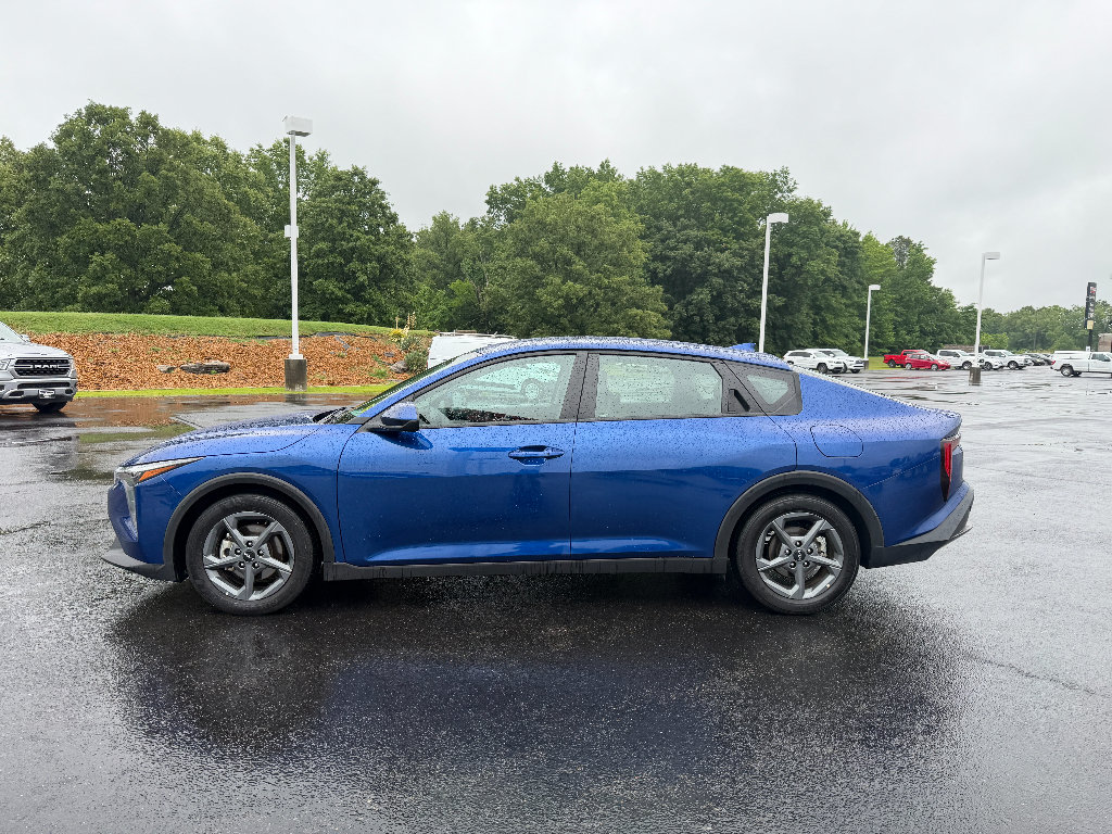 Used 2025 Kia K4 FWD image 10