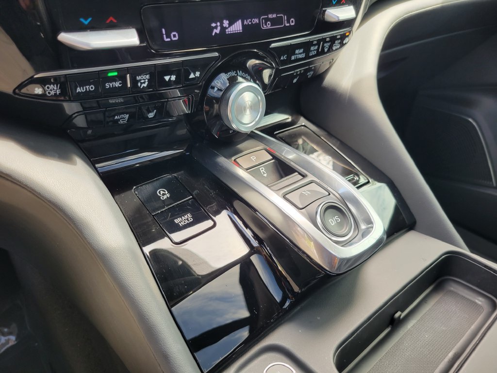Certified 2025 Acura MDX w/ Technology Package FWD image 33