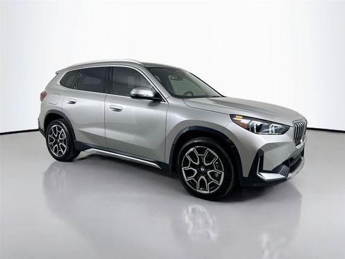 Used 2026 BMW X1 xDrive28i w/ Technology Package AWD/4WD image 3