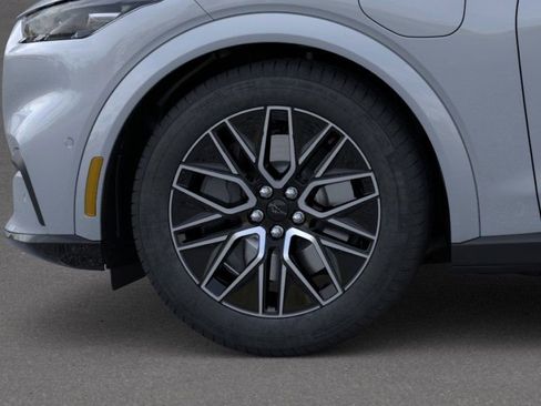 New 2025 Ford Mustang Mach-E Premium image 20