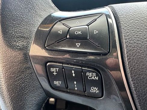 Used 2019 Ford Explorer Platinum image 20