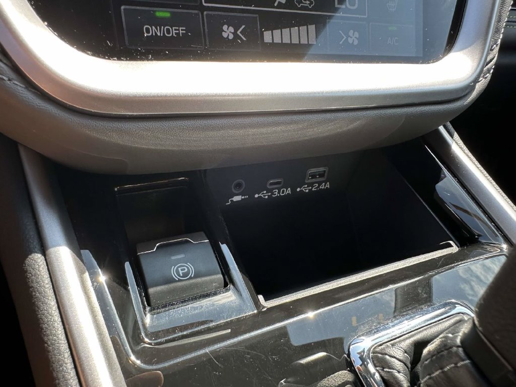 Certified 2024 Subaru Outback Onyx Edition AWD/4WD image 21