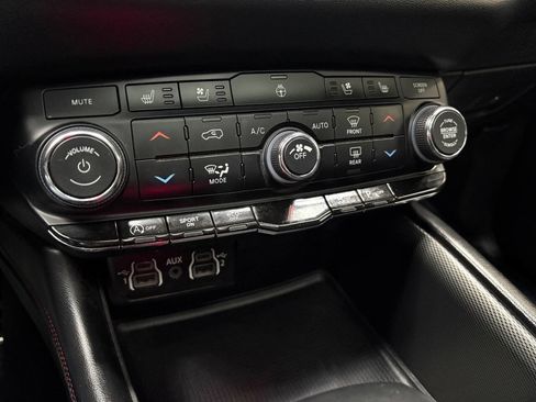 Used 2023 Dodge Durango GT image 55