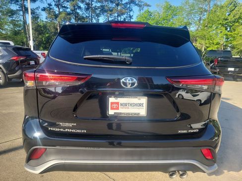 Certified 2026 Toyota Highlander XSE AWD/4WD image 4